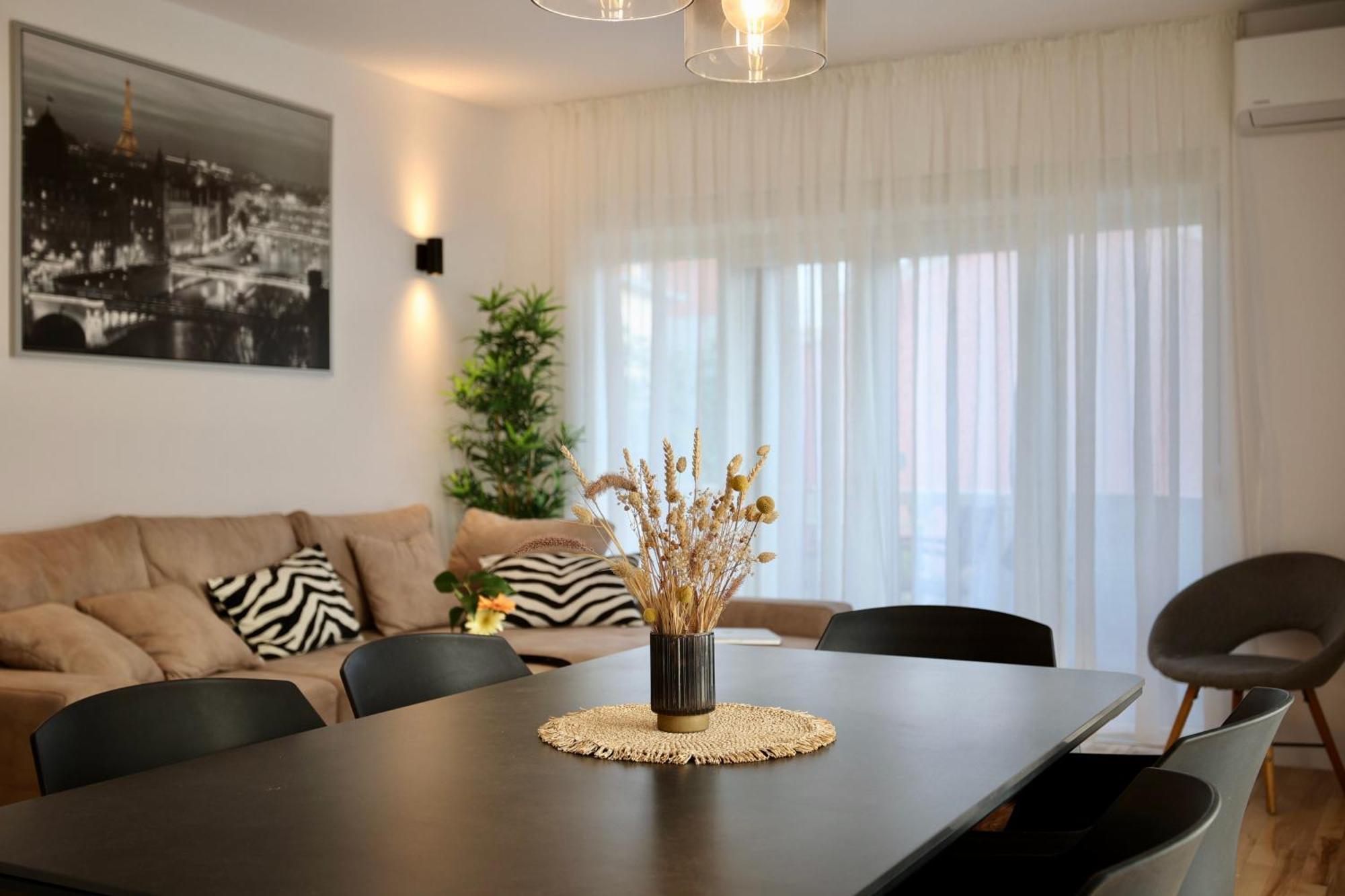 Holiday Home Tia Split Zewnętrze zdjęcie
